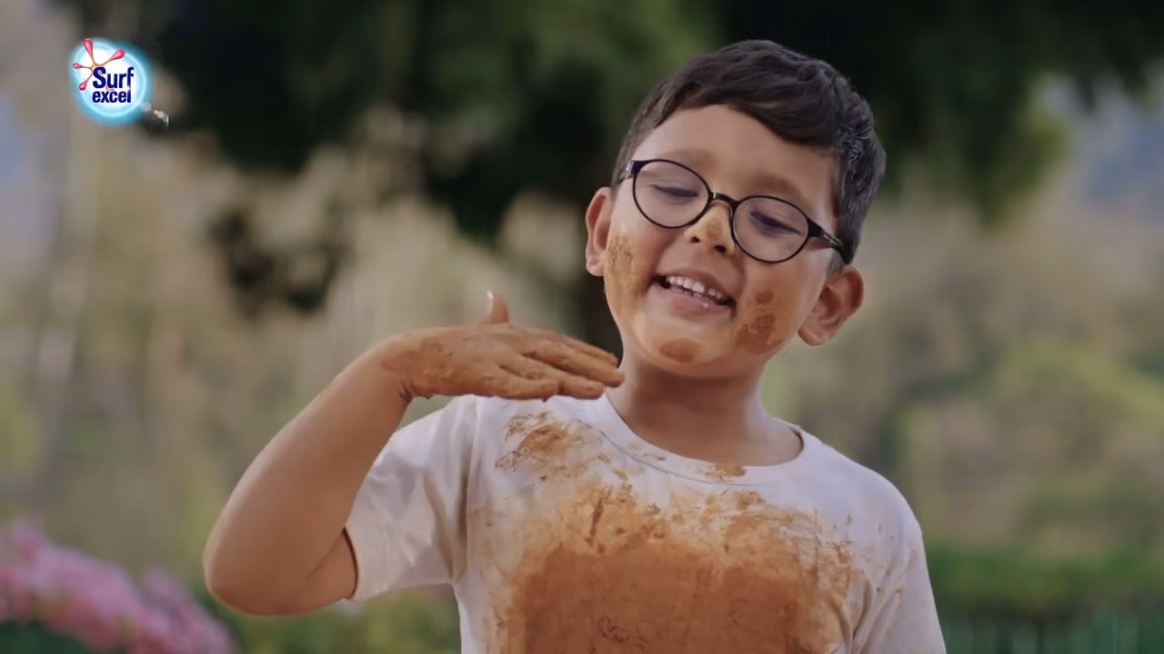 A frame from the Surf Excel Nepal television commercial